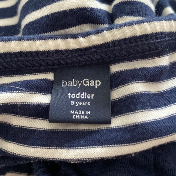 Baby Gap dress size 5. New! - Picture 2 of 5